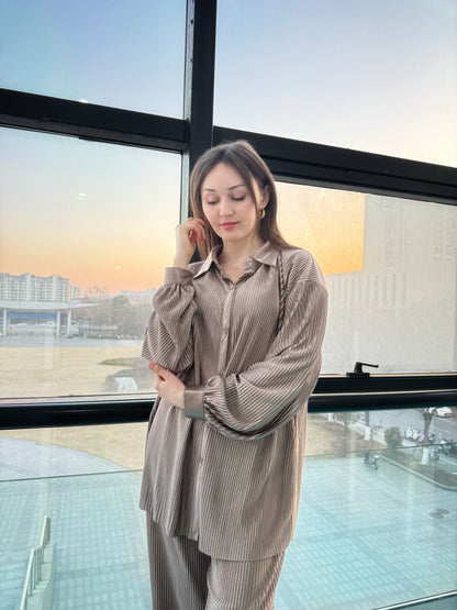 Leina Pleated Silk Suit